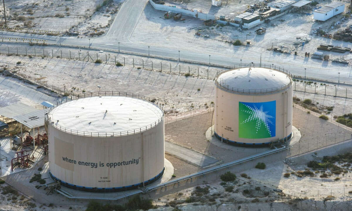 Saudi Aramco shares Soars 10% in oil company’s trading debut
