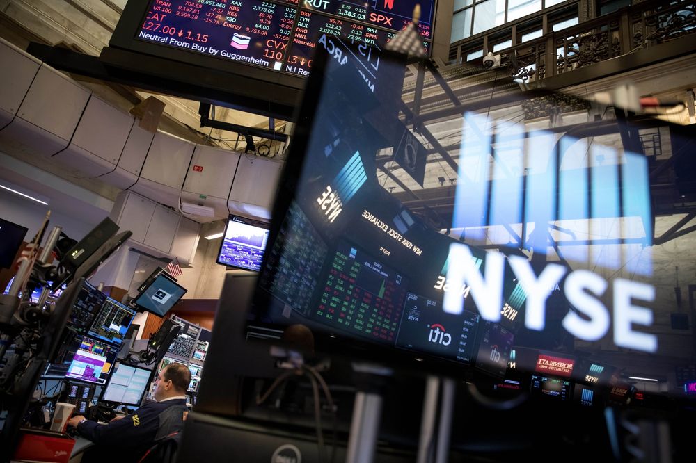 Wall Street Closed Higher on Stimulus Hope & Boeing Pump